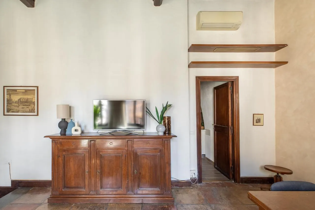 Iflat Lovely Flat In Navona Rome