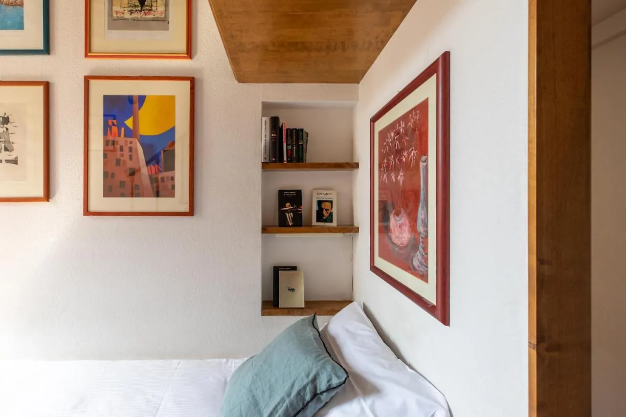 Iflat Lovely Flat In Navona contacts